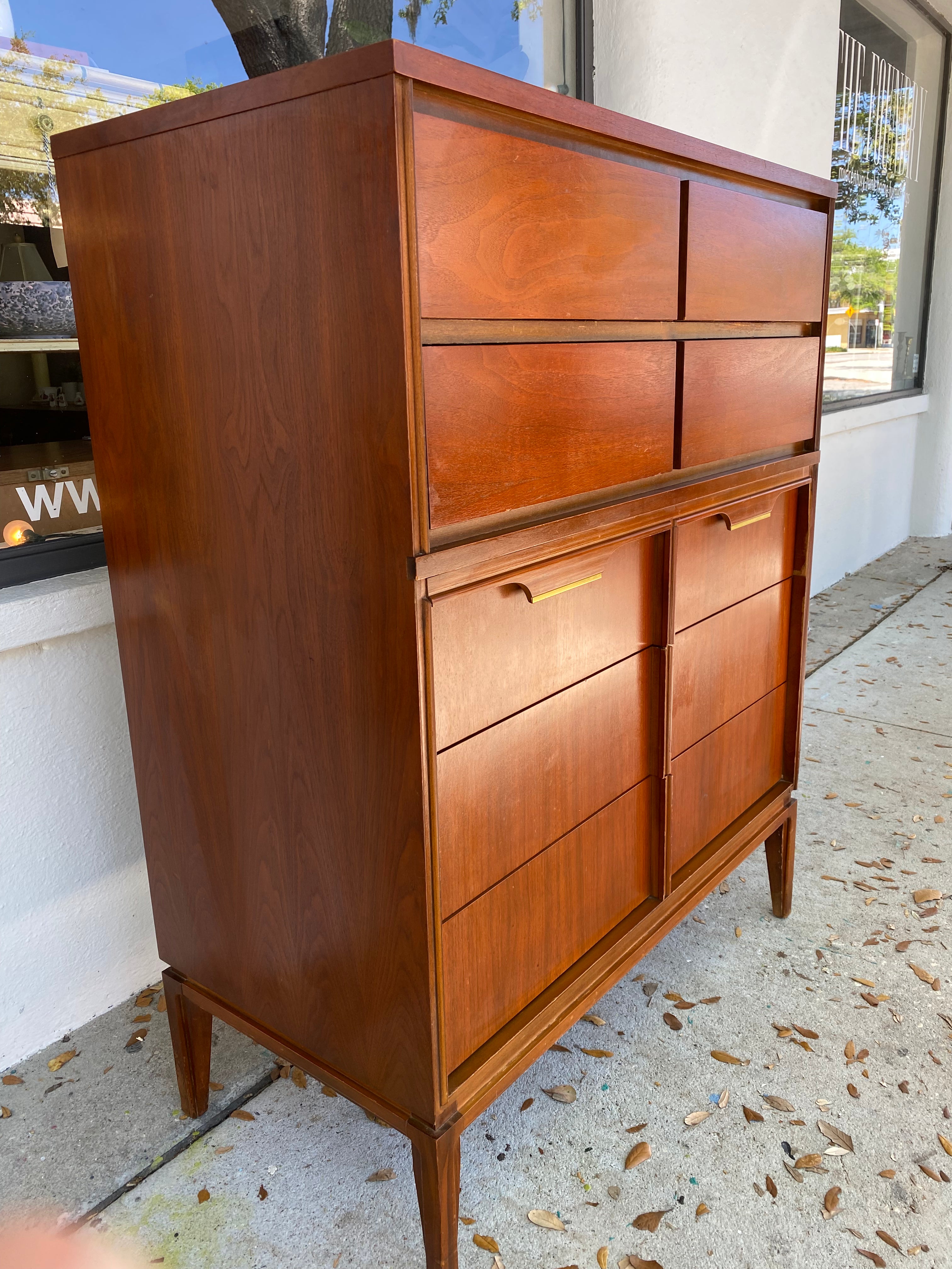 Mid Century Basic-Witz Chest