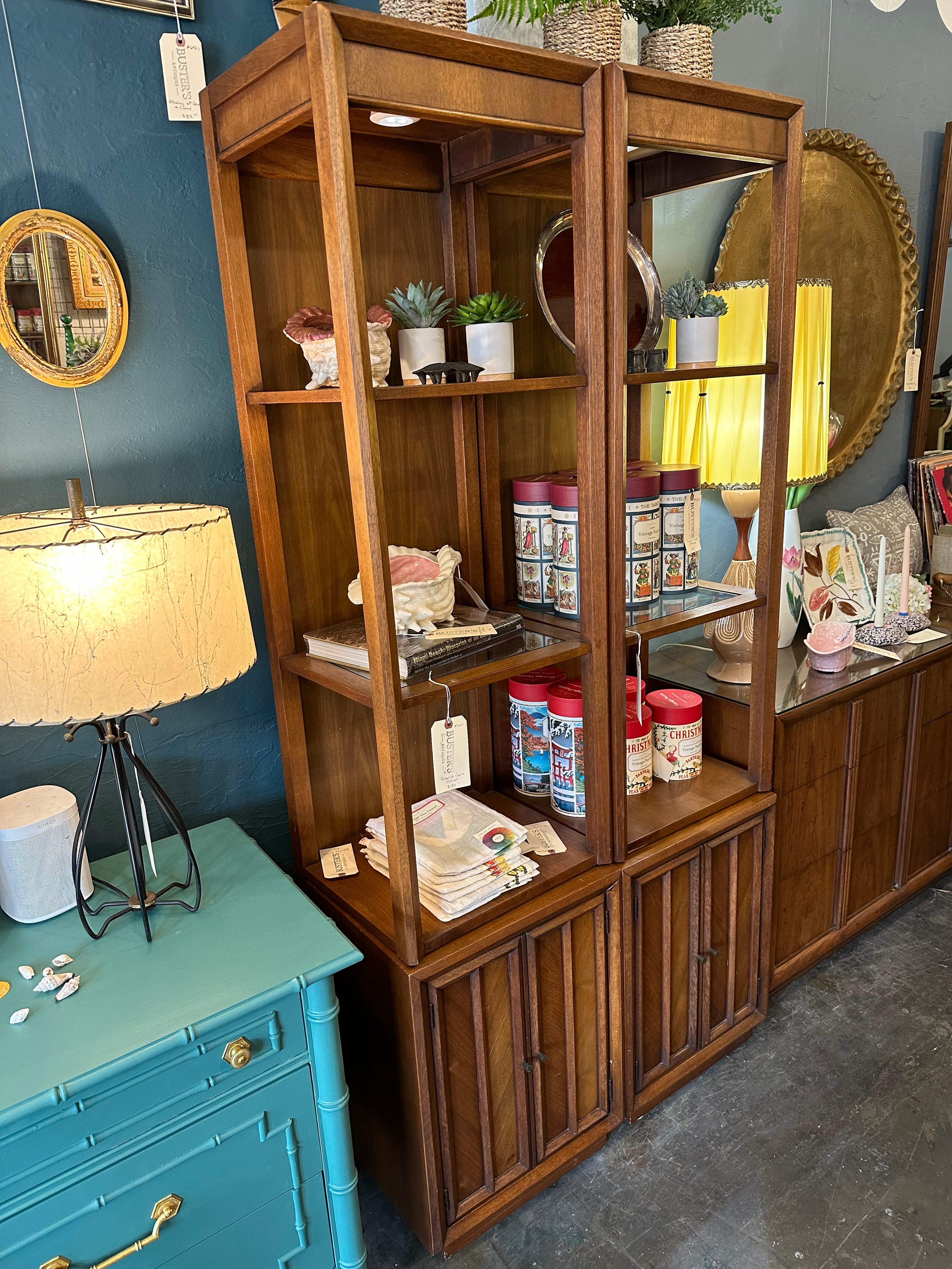 Broyhill Curio Cabinet with Glass Shelves