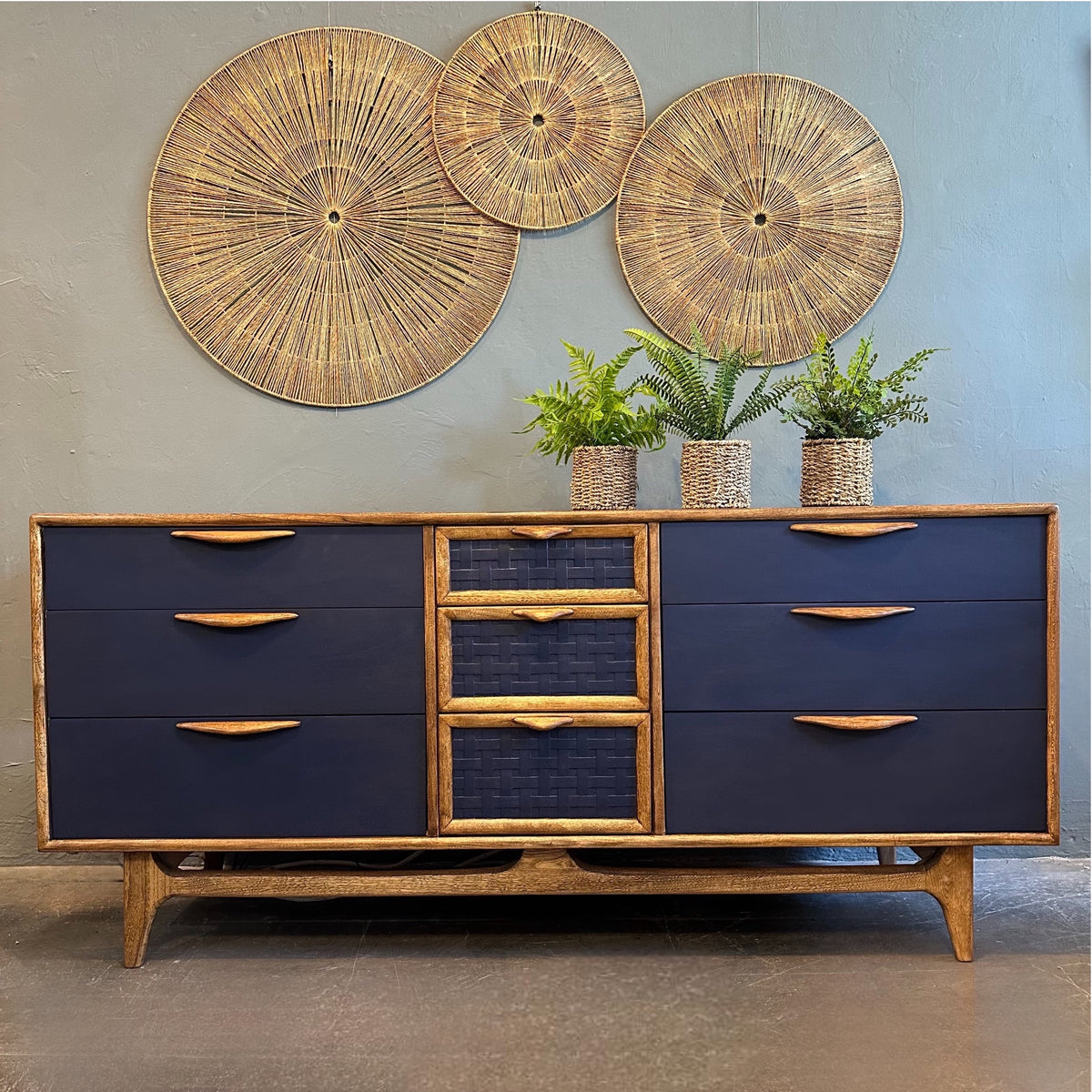 Lane Perception Mid-Century 9 Drawer Dresser Lane Perception Mid-Century 9 Drawer Dresser