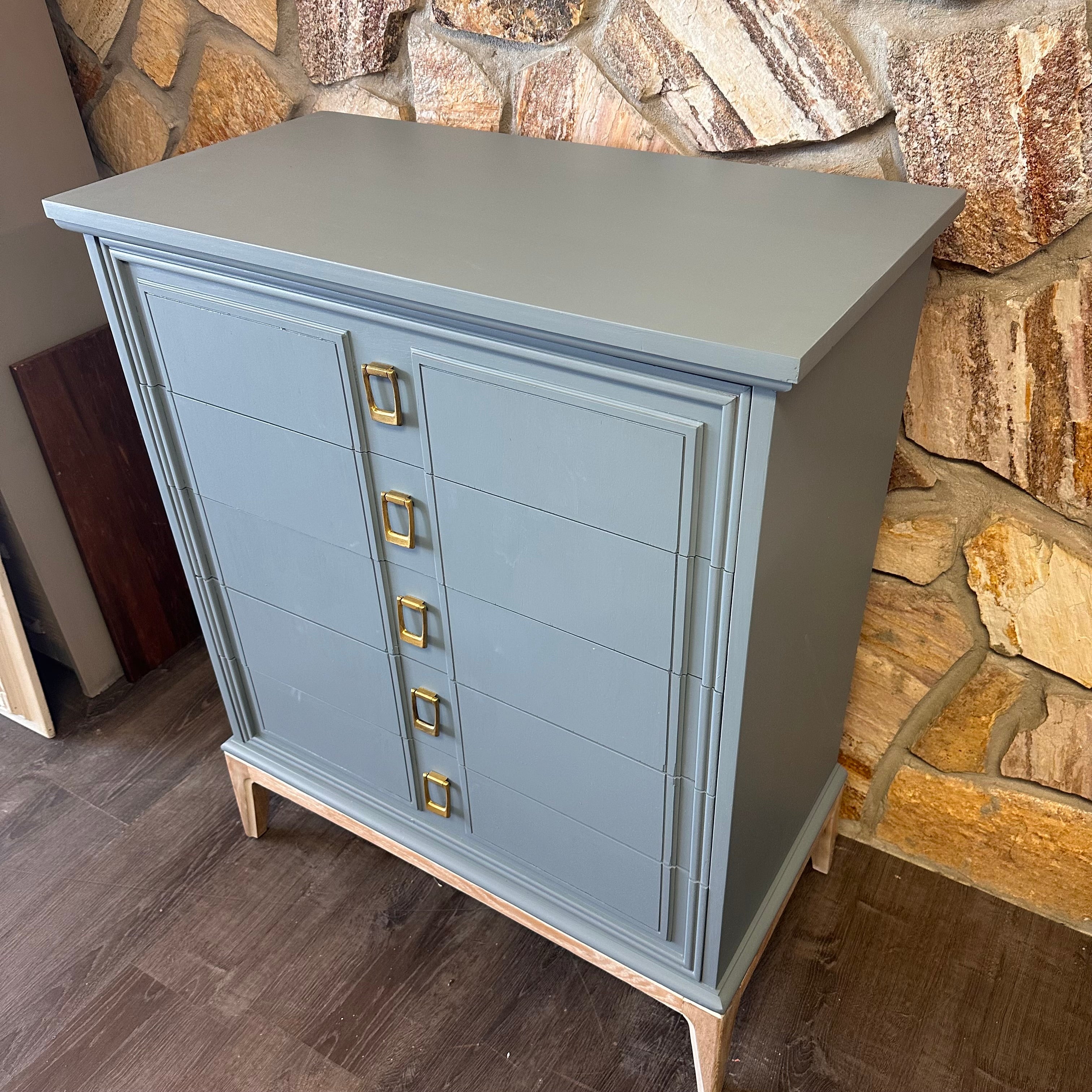 Dixie 5 Drawer MCM Chest with Rectangular Handles