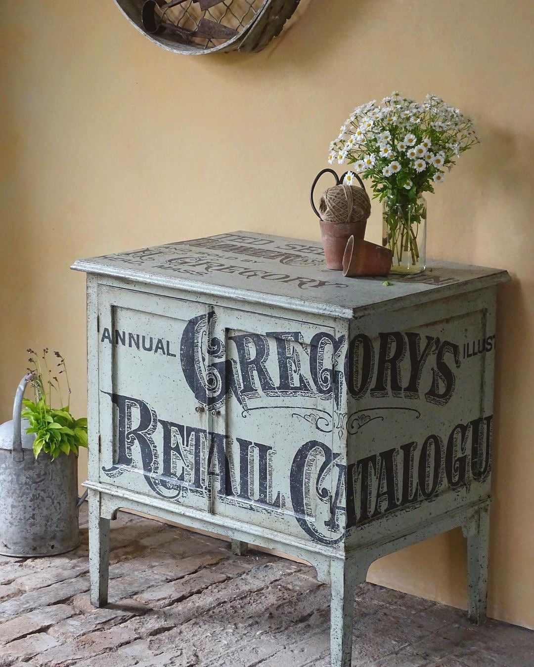Gregory’s Catalogue IOD Paint Inlay
