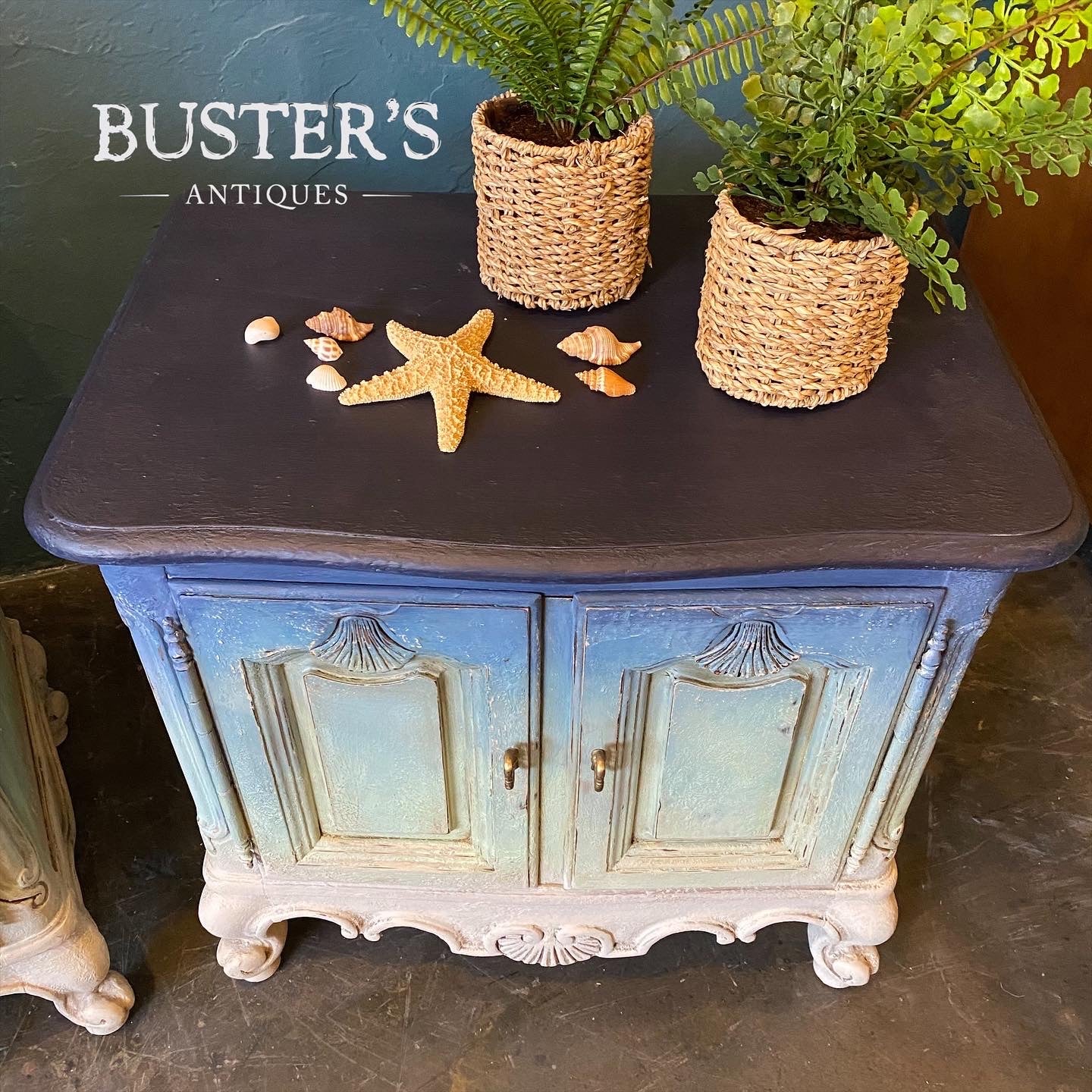 Drexel Brittany Heritage French Provincial Louis XV Nightstands, Pair