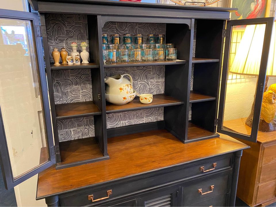 Drexel "Sirocco" China Cabinet