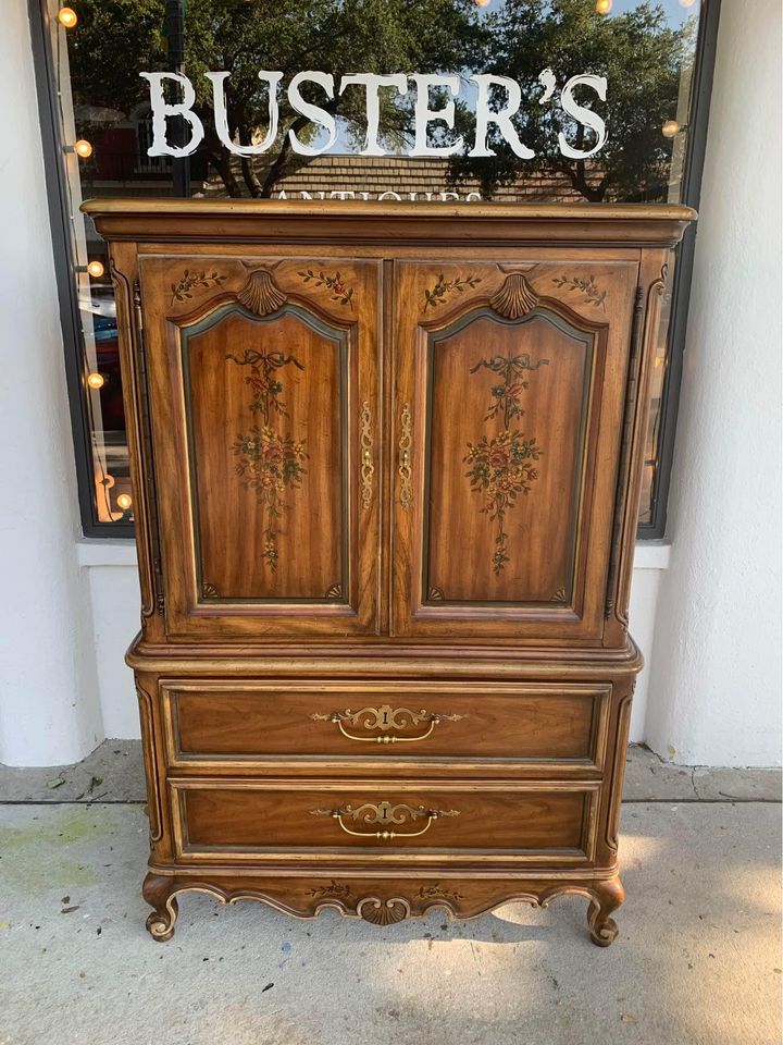 Drexel Brittany Heritage French Provincial Louis XV Armoire