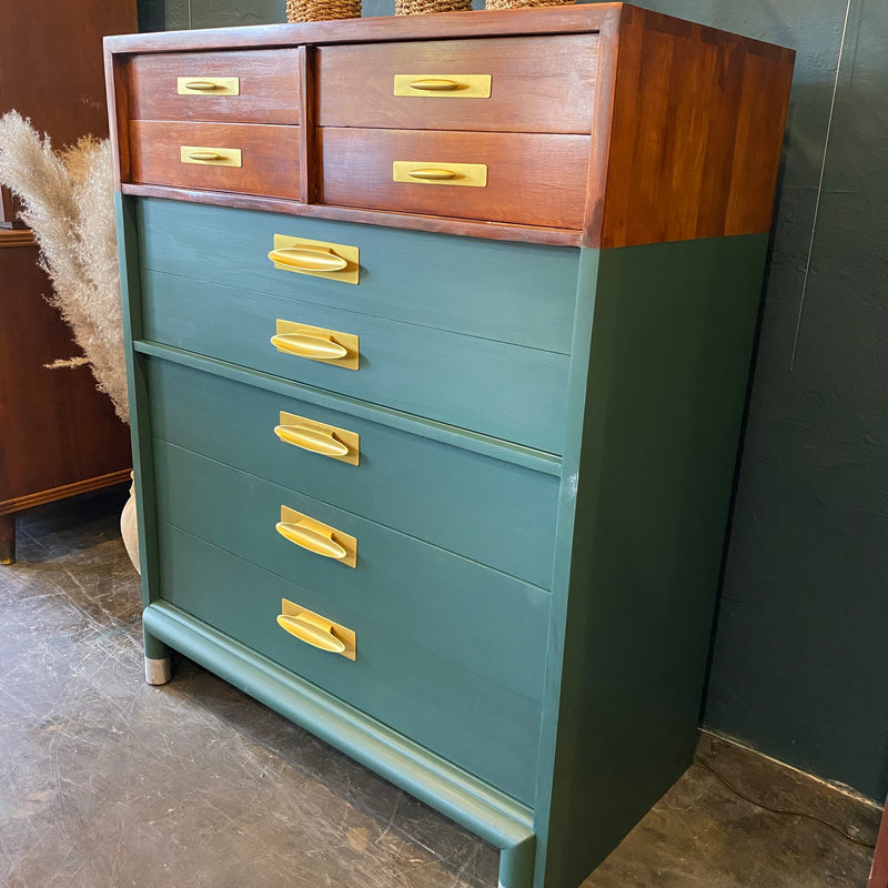 Mid Century Chest of Drawers by Willett Furniture