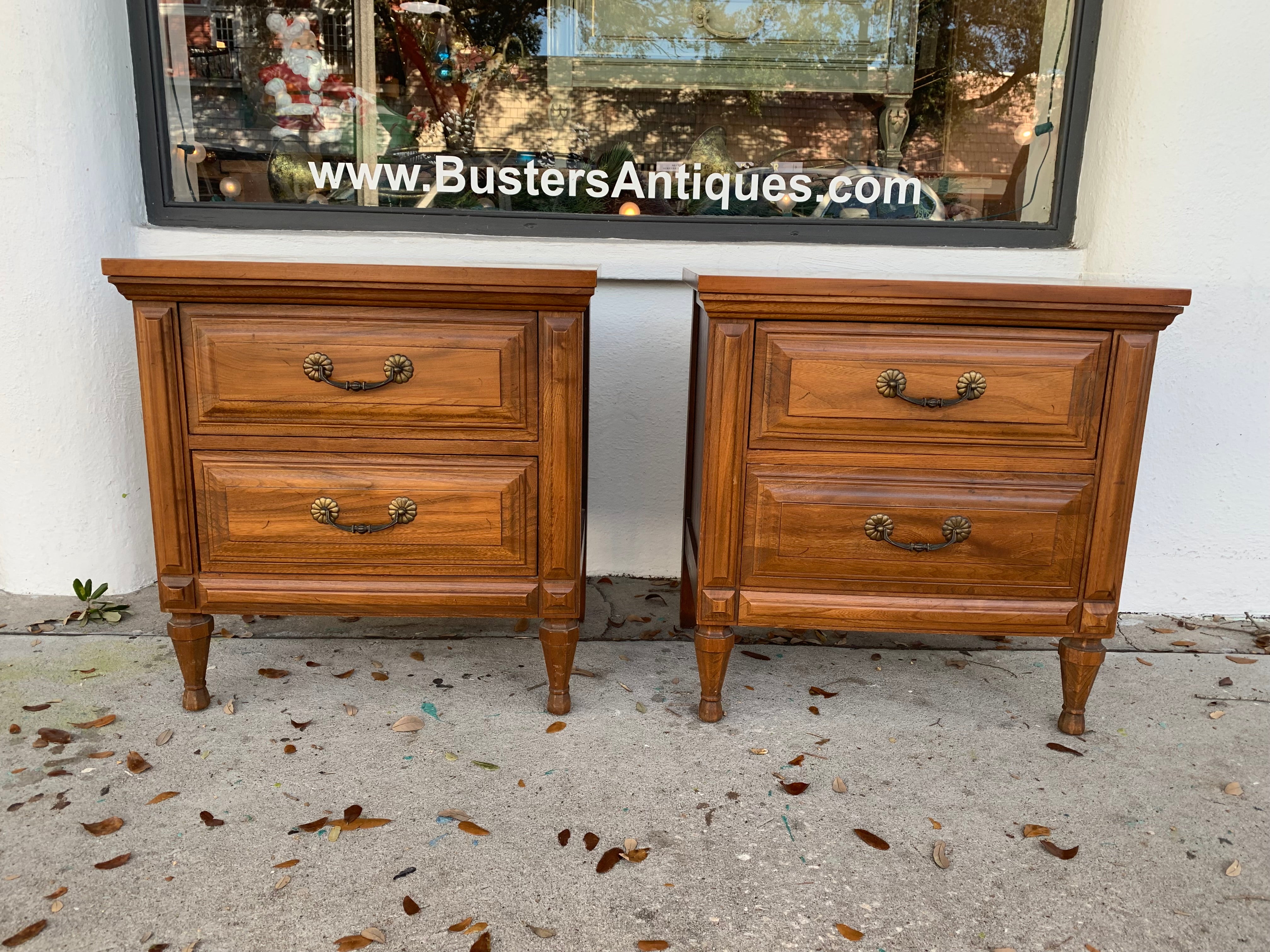 Pair of 'El Chico' Nightstands