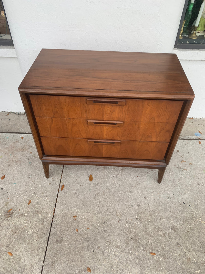 Mid Century 3 Drawer Mid Century Lowboy Dresser