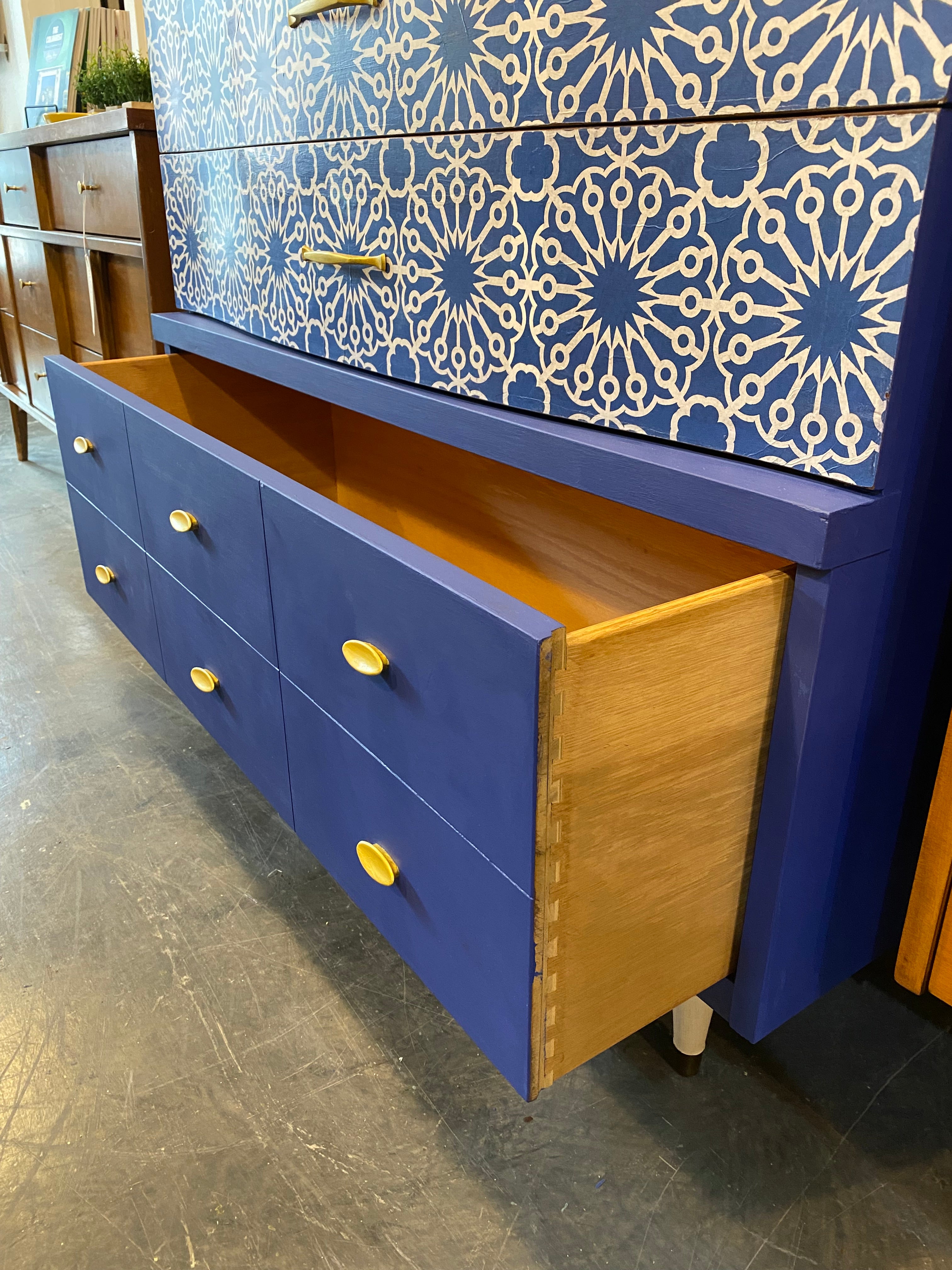 Bassett 4 Drawer Mid Century Chest