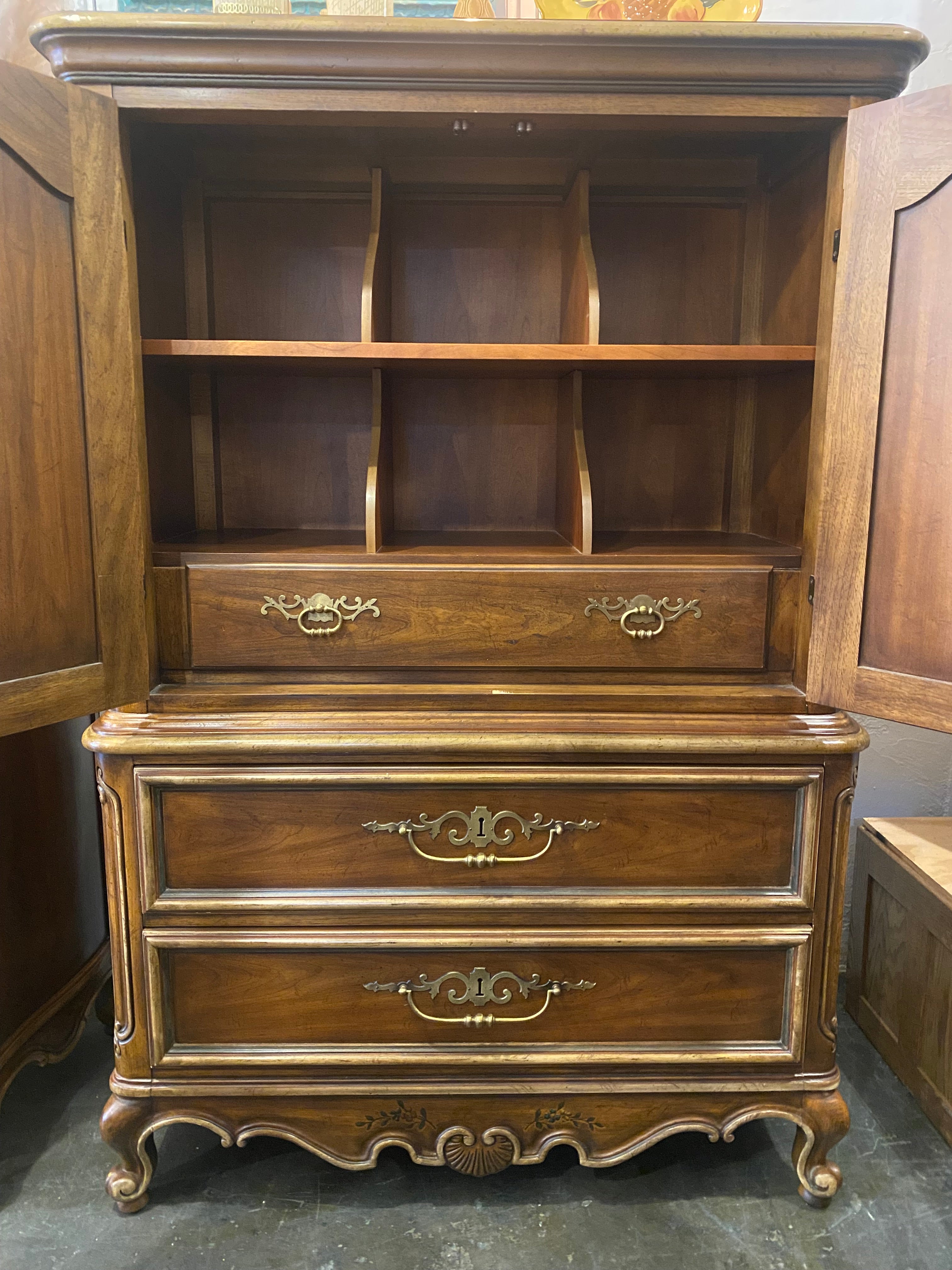 Drexel Brittany Heritage French Provincial Louis XV Armoire